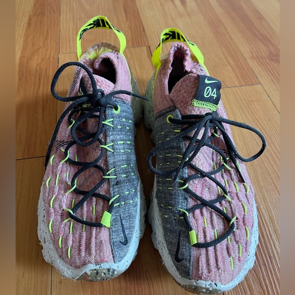 Nike recycled sneaker size 8 - Picture 2 of 5